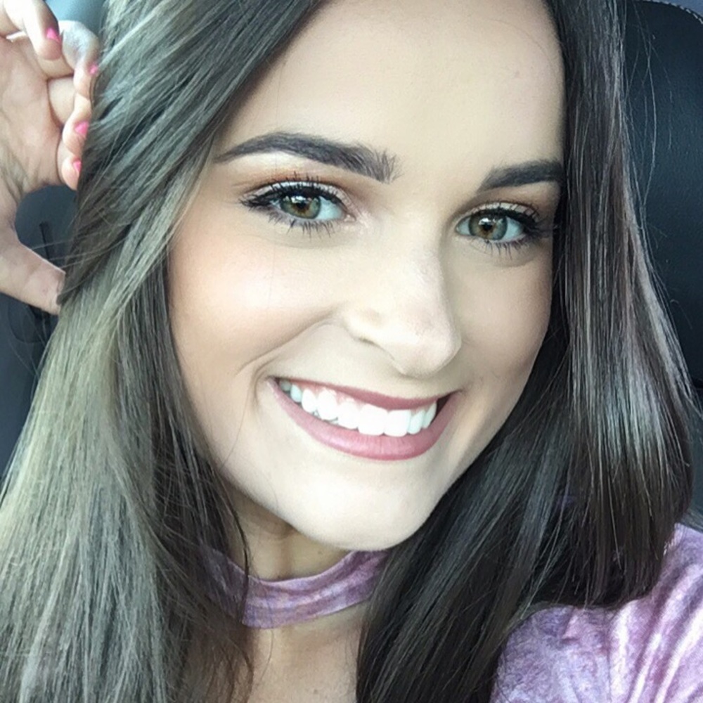 Meet your Posher, Ashlyn